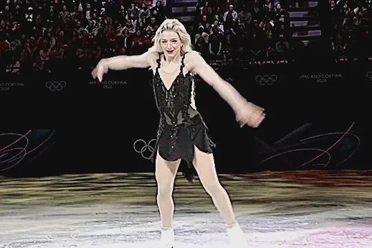 amber glenn doing choreography during the gala