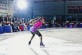 starr andrews whipping her head and hair around with her arms out